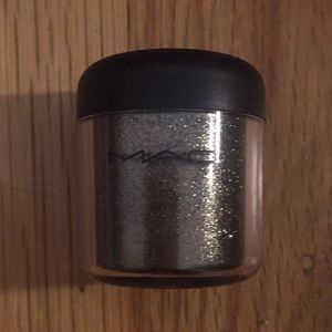 MAC Glitter Eyeshadow-Reflects Antique Gold